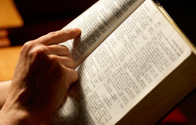 Leia a Palavra Que o Senhor Vosso Deus Fala ao Teu Coração Neste Momento - Leia a Palavra Que o Senhor Vosso Deus Fala ao Teu Coração Neste Momento