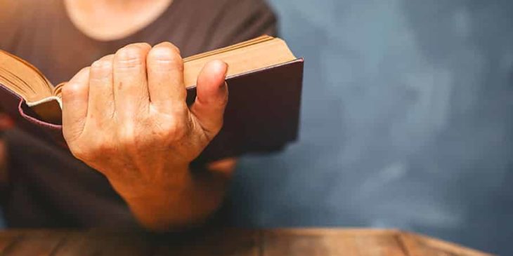 Por Que Devemos Estudar a Bíblia?