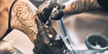 Fazer tatuagem é pecado? O que a Bíblia diz sobre o assunto