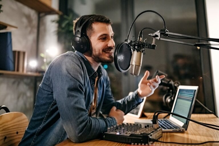 7 podcasts cristãos que você precisa conhecer