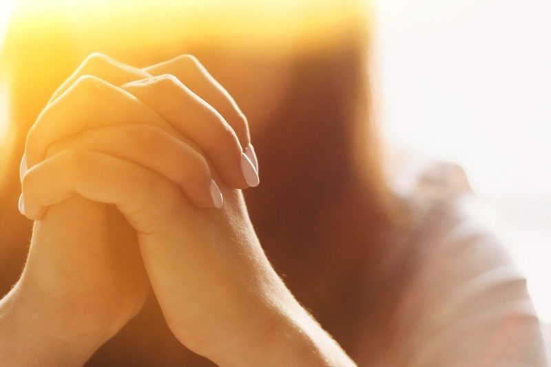 orando a Deus - 5 passos para aumentar sua intimidade com Deus