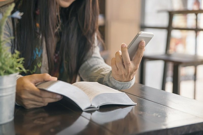 biblia celular - Bíblia no celular: confira os melhores aplicativos