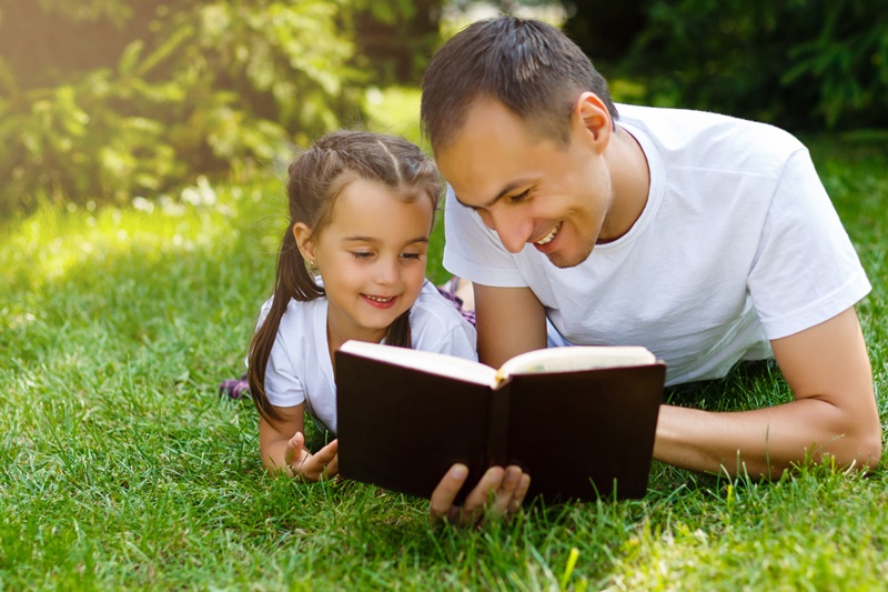 ensinando o filho - Dicas para ensinar os 10 mandamentos aos seus filhos