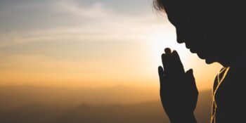 Conheça a oração da serenidade
