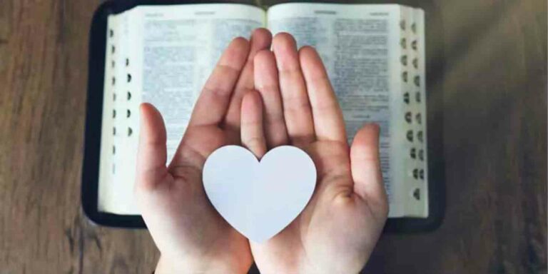 Saiba como colocar as intenções do seu coração nas mãos de Deus
