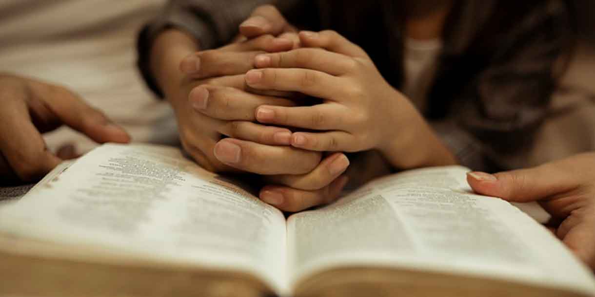 7 Versículos que explicam o poder da gratidão