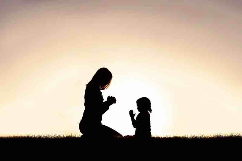 filhos orar - Saiba como ensinar seu filho a orar?